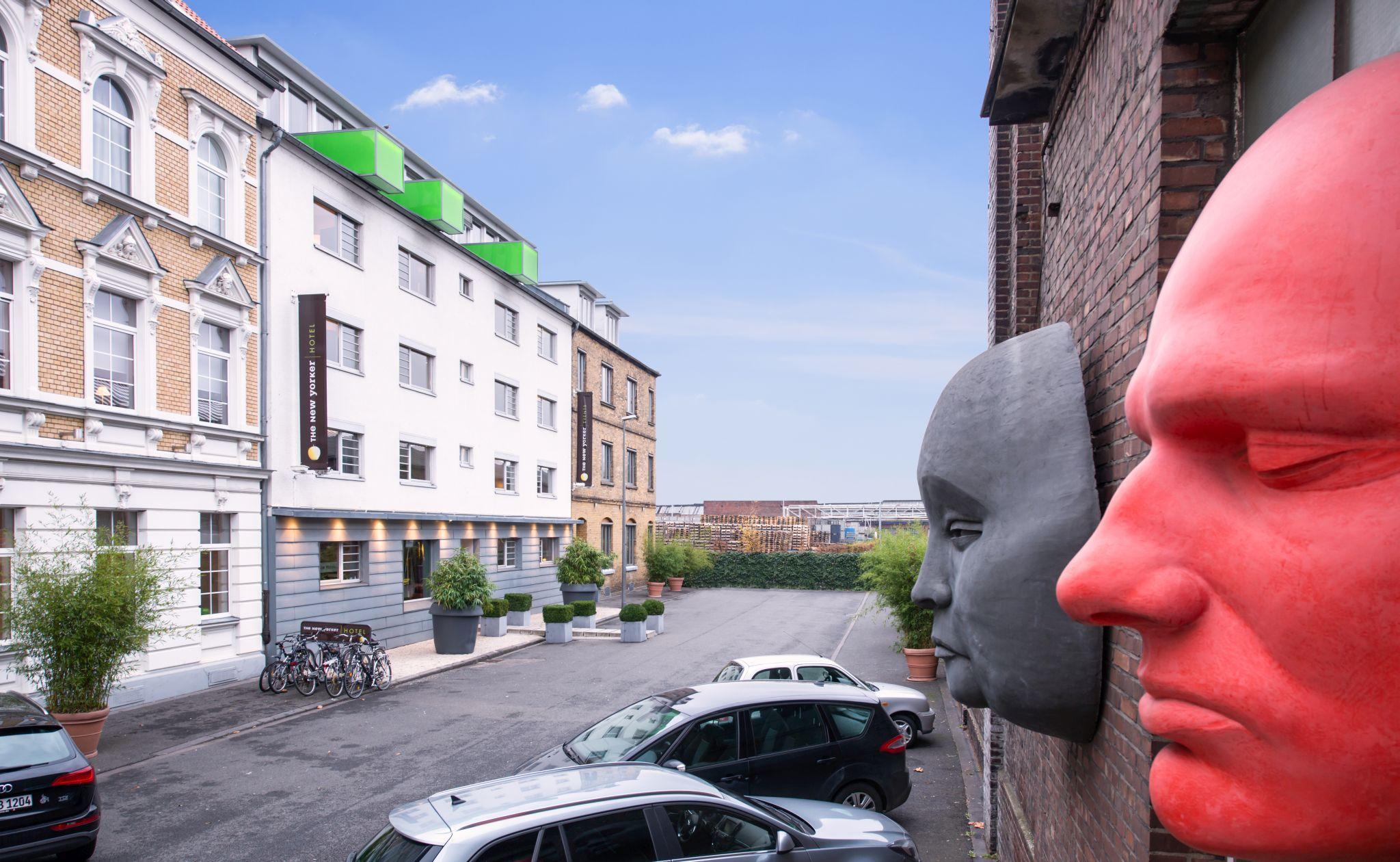 The New Yorker Hotel Koeln-Messe Exterior foto
